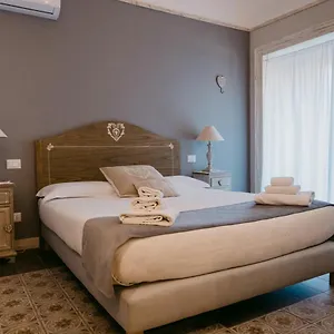 La Casa Di Alma Luxury Couette-café Catane